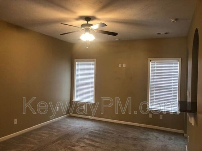 Photo - 1203 Derby Ln