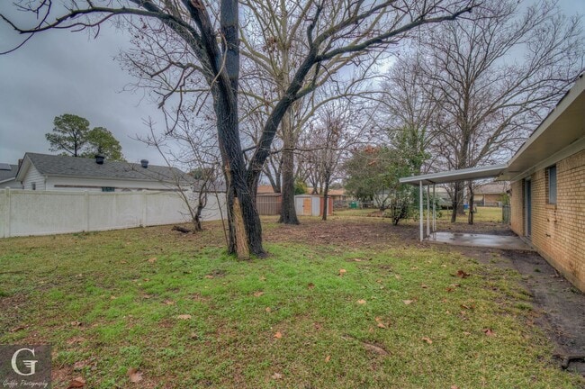 Photo - $500 Off 1st Month Special