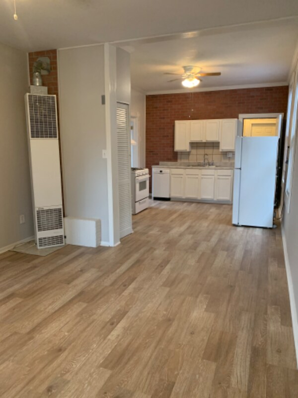Photo - 1518 N Greenview Ave Unit 1R