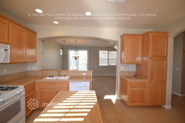 Photo - 1901 Pyramid Creek Dr