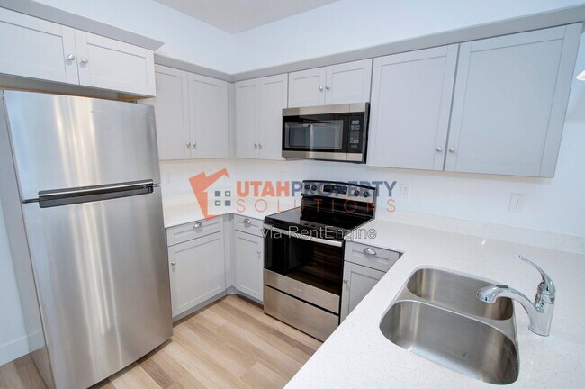 1152 W Rim Dr Unidad 201