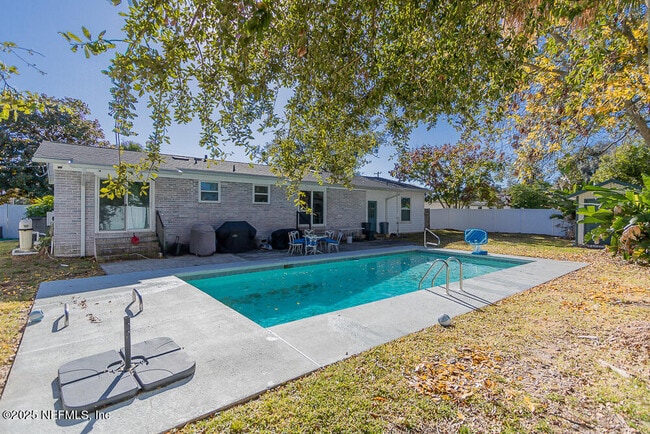 Photo - 14443 Stacey Rd