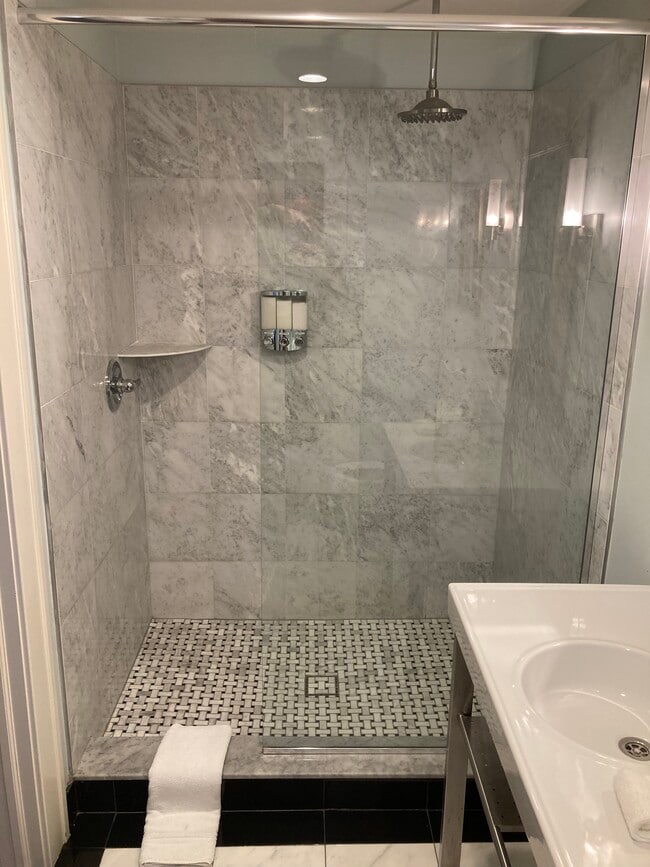 84 W Front St Unit 84 - Fully Furnished