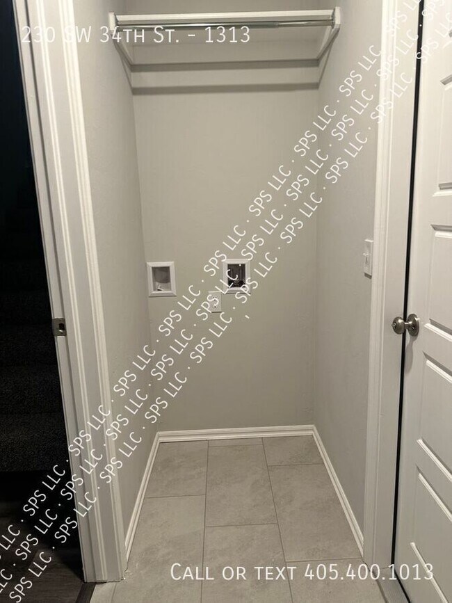 Photo - 230 SW 34th St