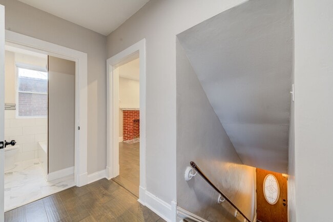 Photo - 1300 McCausland Ave Unit 00