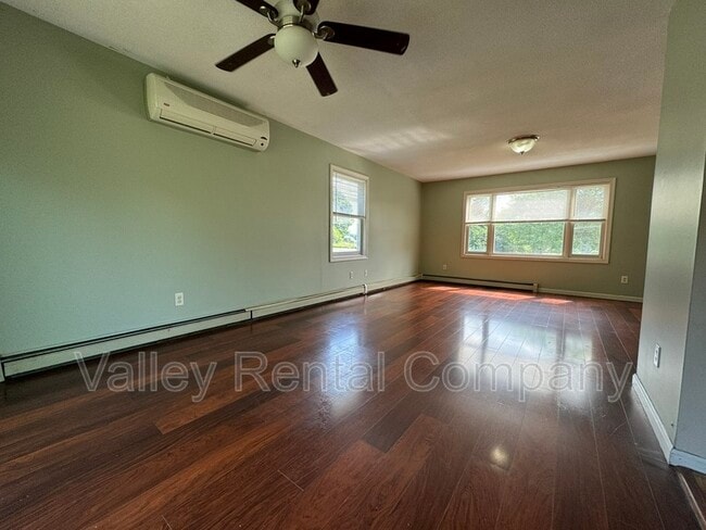 Photo - 150 Old Amherst Rd