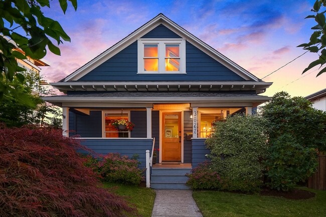 Building Photo - 3bd/2ba Seattle Home