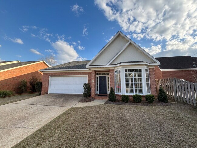 Photo - 39 Williamsburg Pl