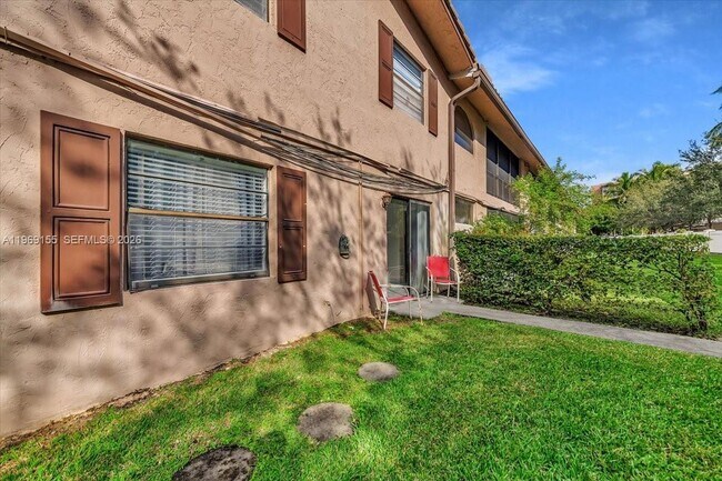 Photo - 3307 NW 108th Dr Unidad 8A