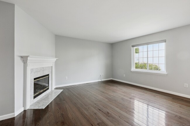 Photo - 14 South St Unit 20