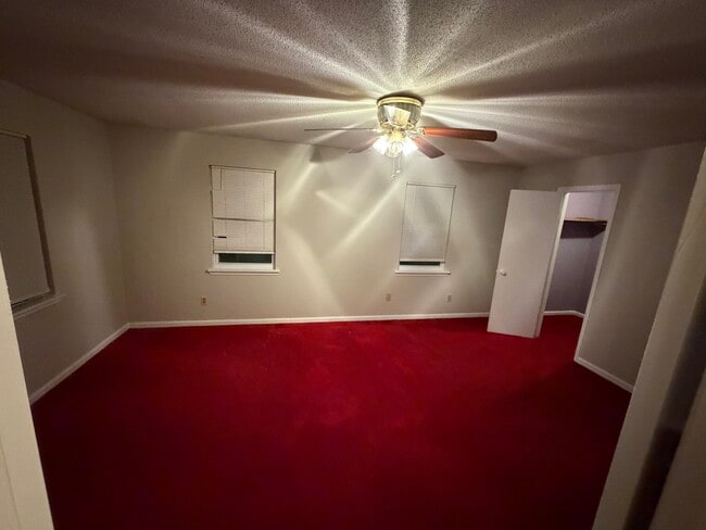 Photo - 2713 Fair Oak Ct