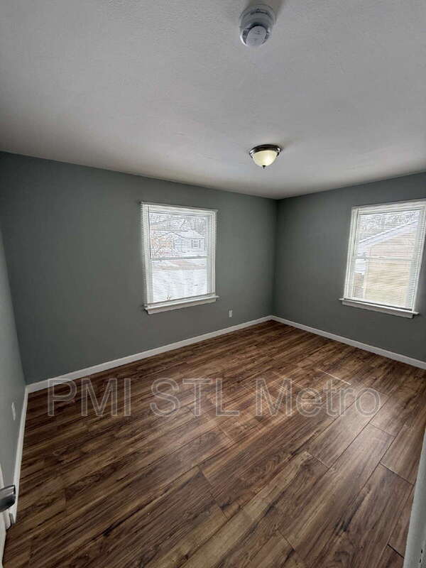 Photo - 9729 Lorna Ln