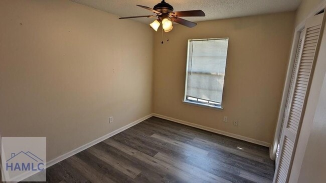 Photo - 959 Shady Ln