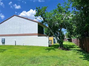 Photo - 7115 SW 42nd Ct