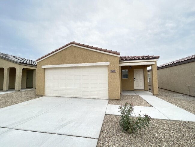 BHCRENT.COM 3 bed 2 bath 2 car garage, gat... - BHCRENT.COM 3 bed 2 bath 2 car garage, gat... Apartment