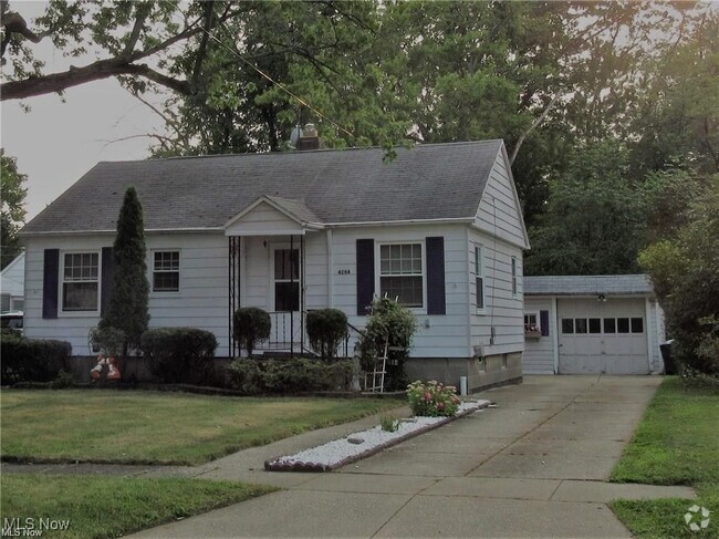 Building Photo - 4284 Buckeye Ave Rental