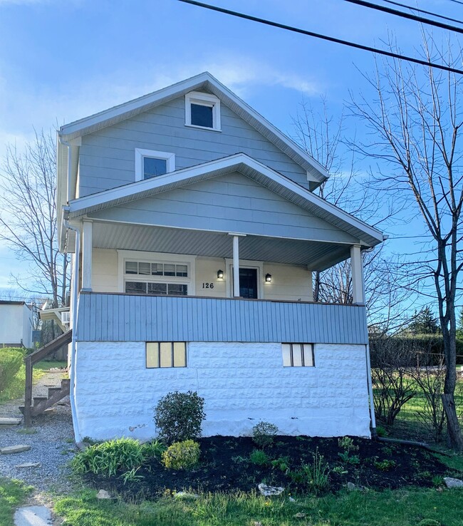 Photo - 126 E Caroline Ave
