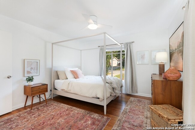 Photo - ~~COZY 3BD/2BA HOME! HIGHLANDS HIGH SCHOOL!!~~