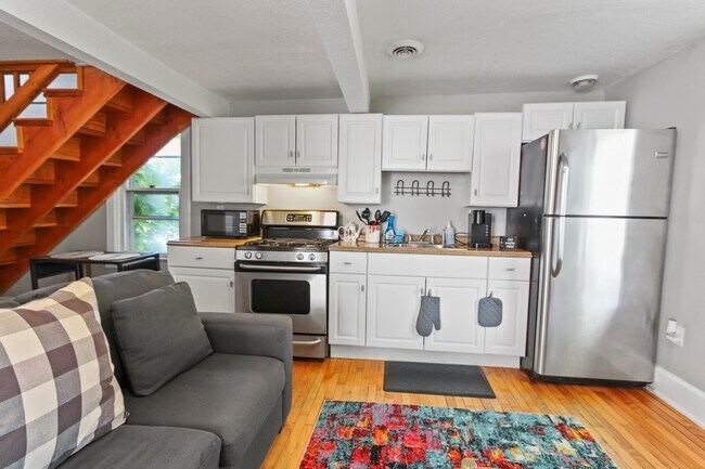 Photo - 1722 N Pulaski St