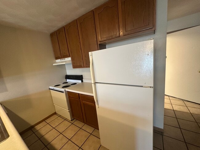 Photo - 1002 Lakeshore Dr Unidad 1002