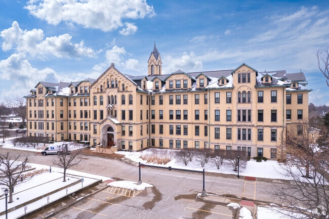 Photo - Mallinckrodt in the Park