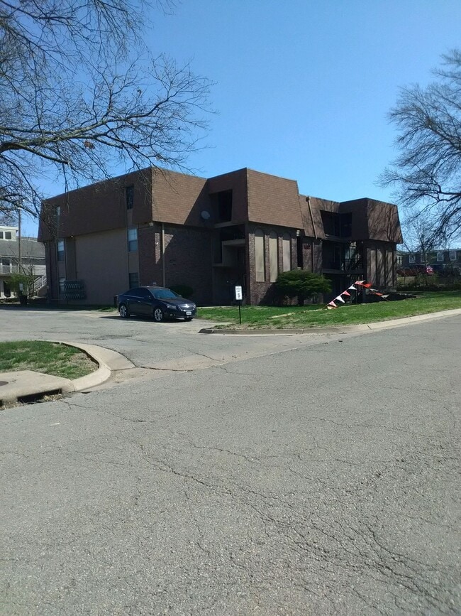 Photo - 3624 29th SW Ter Unit 16