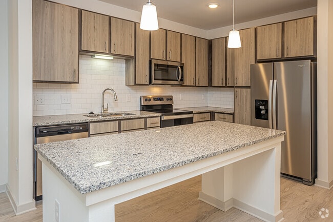 3BR, 2BA - 1,248SF