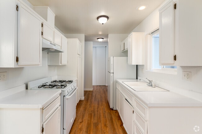 Unit 8 - Kitchen