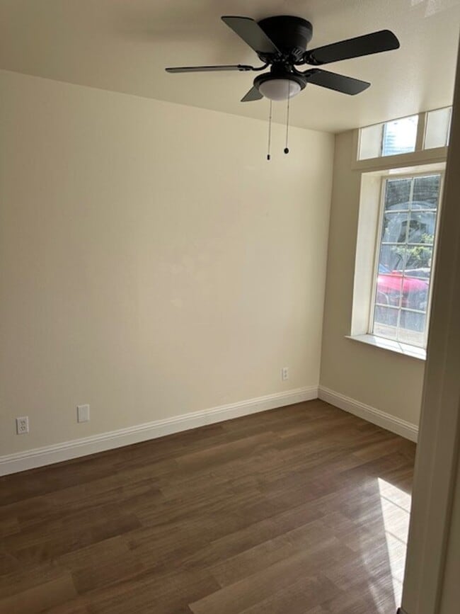 Photo - 274 E 8th St