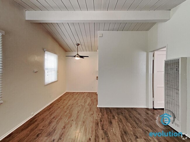Building Photo - 4323-4333 Gresham Street - 4329 Gresham St Rental