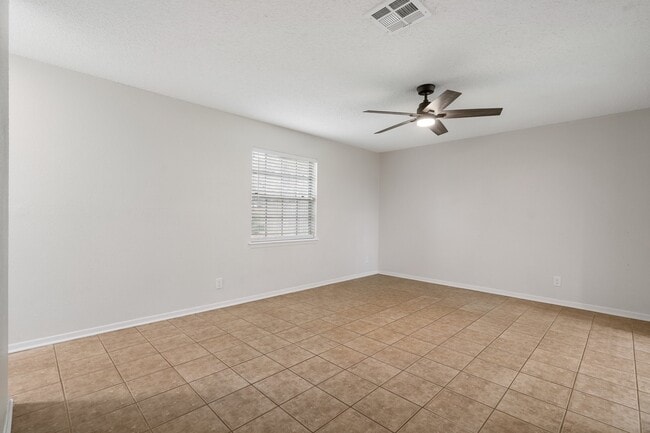 Photo - 16222 Barbara Ln