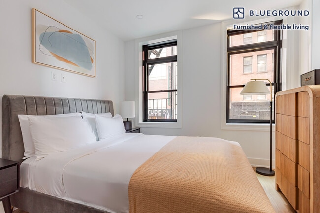 Photo - 307 W 39th St Unit FL2-ID2110