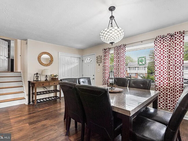 Photo - 5 Valley View Ct