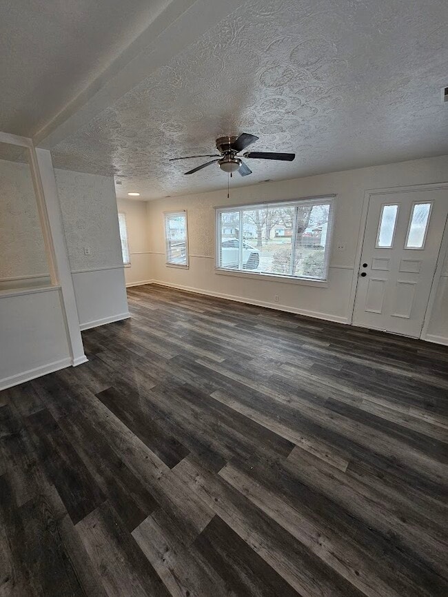 Photo - 9137 Hibben Ave