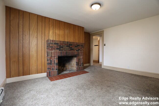 Building Photo - 24 Shepard St Unit 1