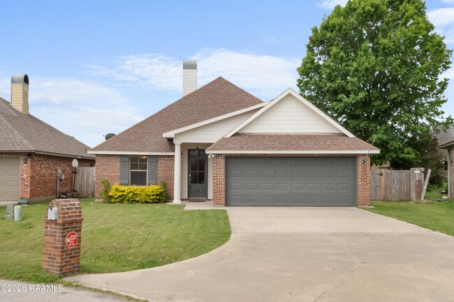 Building Photo - 106 Country Mile Dr