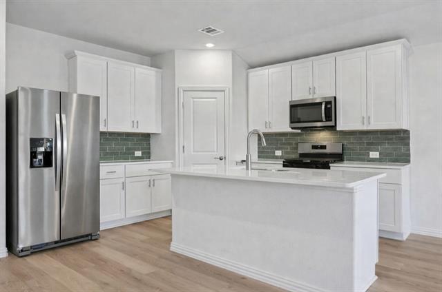 Photo - 714 Leavenworth Dr