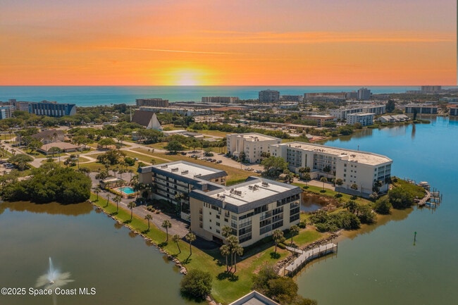 Photo - 190 Escambia Ln Unit 402