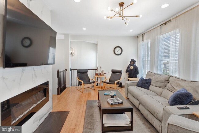 Photo - 12703 Gartney Ln