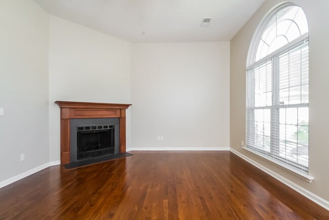 Photo - 4480 Winton Dr