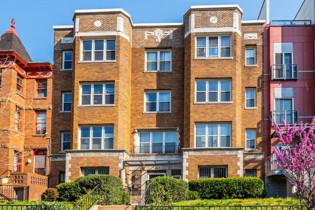 1447 Chapin St NW Unit 202