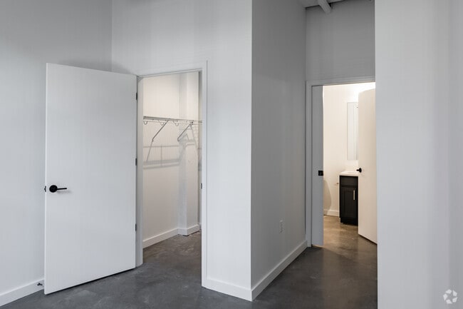 1HAB, 1BA - 650 ft² - Ox Fibre Apartments