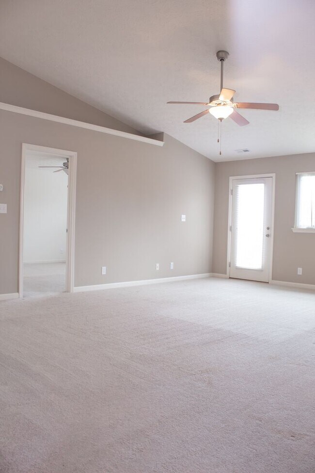 3 Bedroom, 2.5 Bathroom In Lindberg Village Rental House Rental in