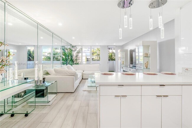 Photo - 100 Lincoln Rd Unit 323