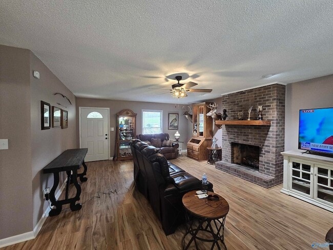 Photo - 112 Jacque-Jim Dr