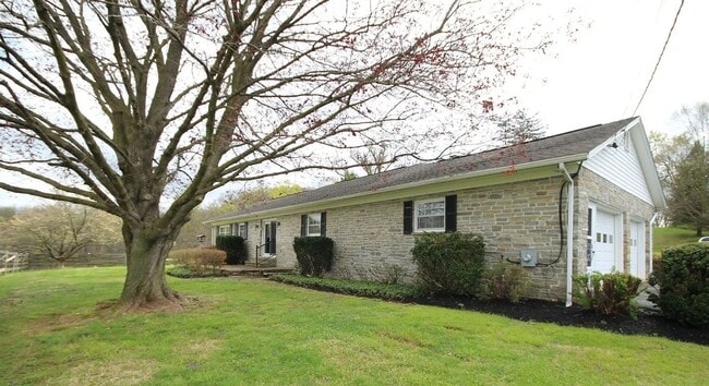 Photo - 2213 Allibone Rd