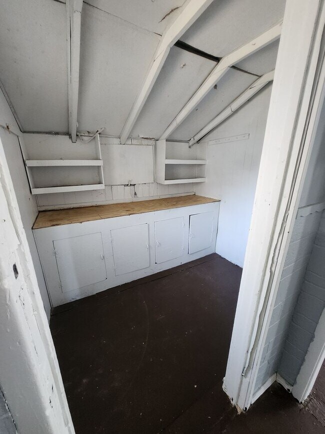 Photo - 4 bedroon single family home