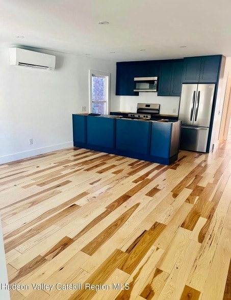 Photo - 412 Main St Unidad 3