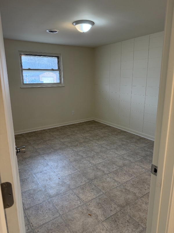 Photo - 1029 E Walnut St Unit 1