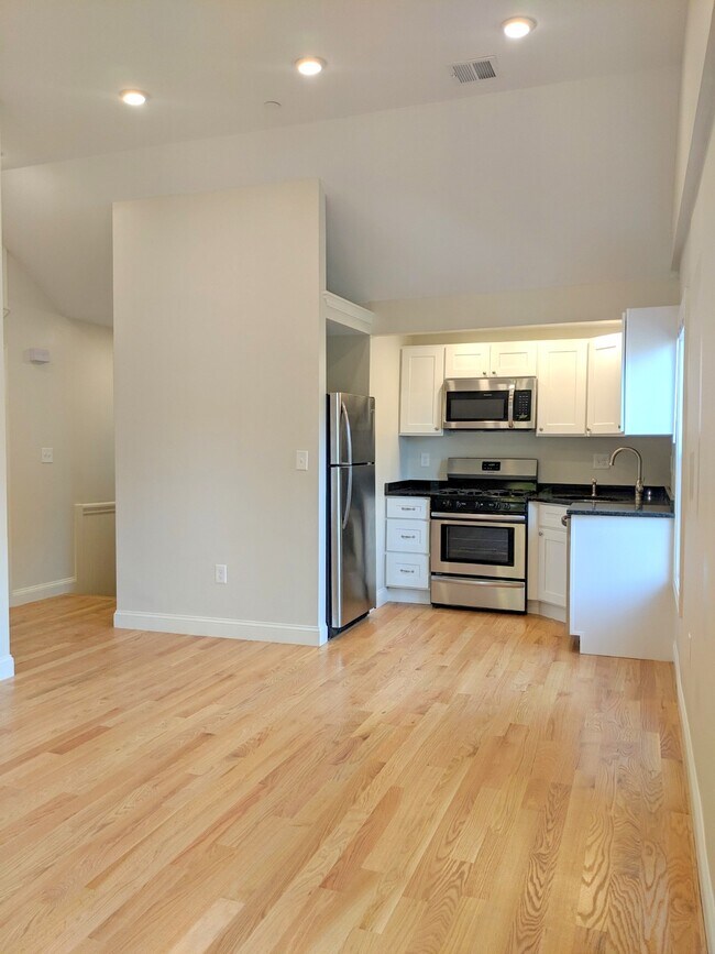 Photo - 44 Cogswell Ave Unit 2